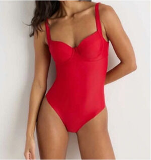 Quince NWT Italian Underwire One-Piece Swimsuit Cherry Red